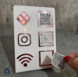 Placa Pix Acrílico 3 em 1 - Instagram Wi-fi Pagamento via QR Code